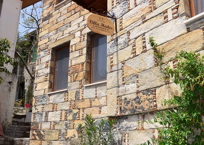 Two Stone Homes Metis *