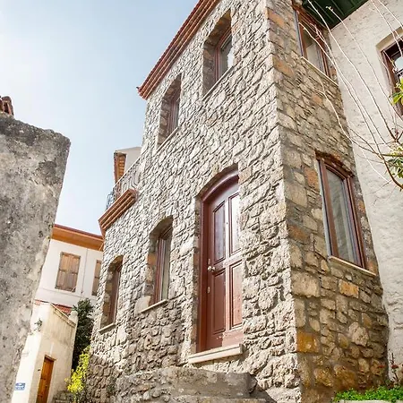 别墅 Two Stone Homes Metis 马尔马里斯
