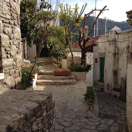 Two Stone Homes Metis 别墅 马尔马里斯