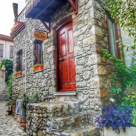别墅 Two Stone Homes Metis 马尔马里斯