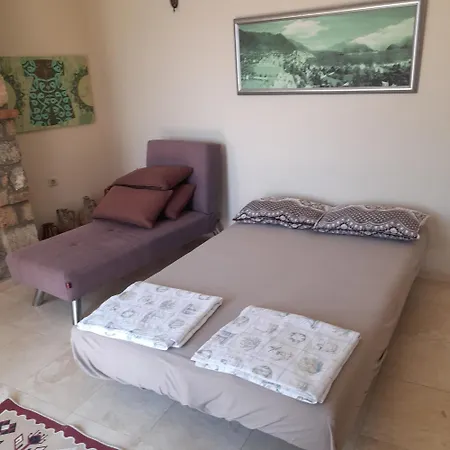 فيلة Two Stone Homes Metis مرمريس