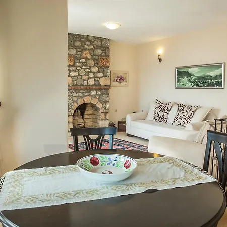 Two Stone Homes Metis ヴィラ *