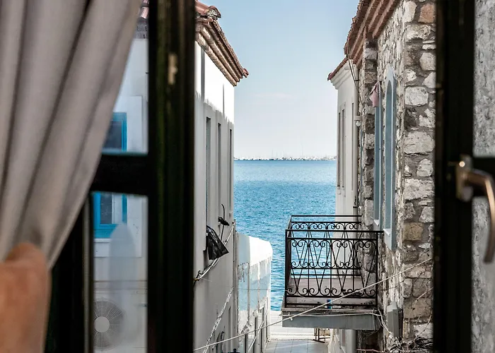 Villa Two Stone Homes Metis